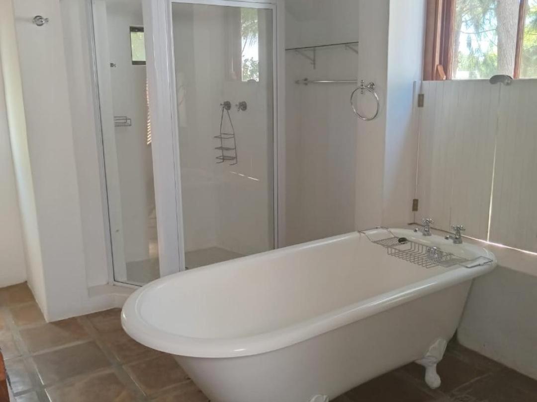 Temenos Retreat Hotel Макгрегор Стая снимка