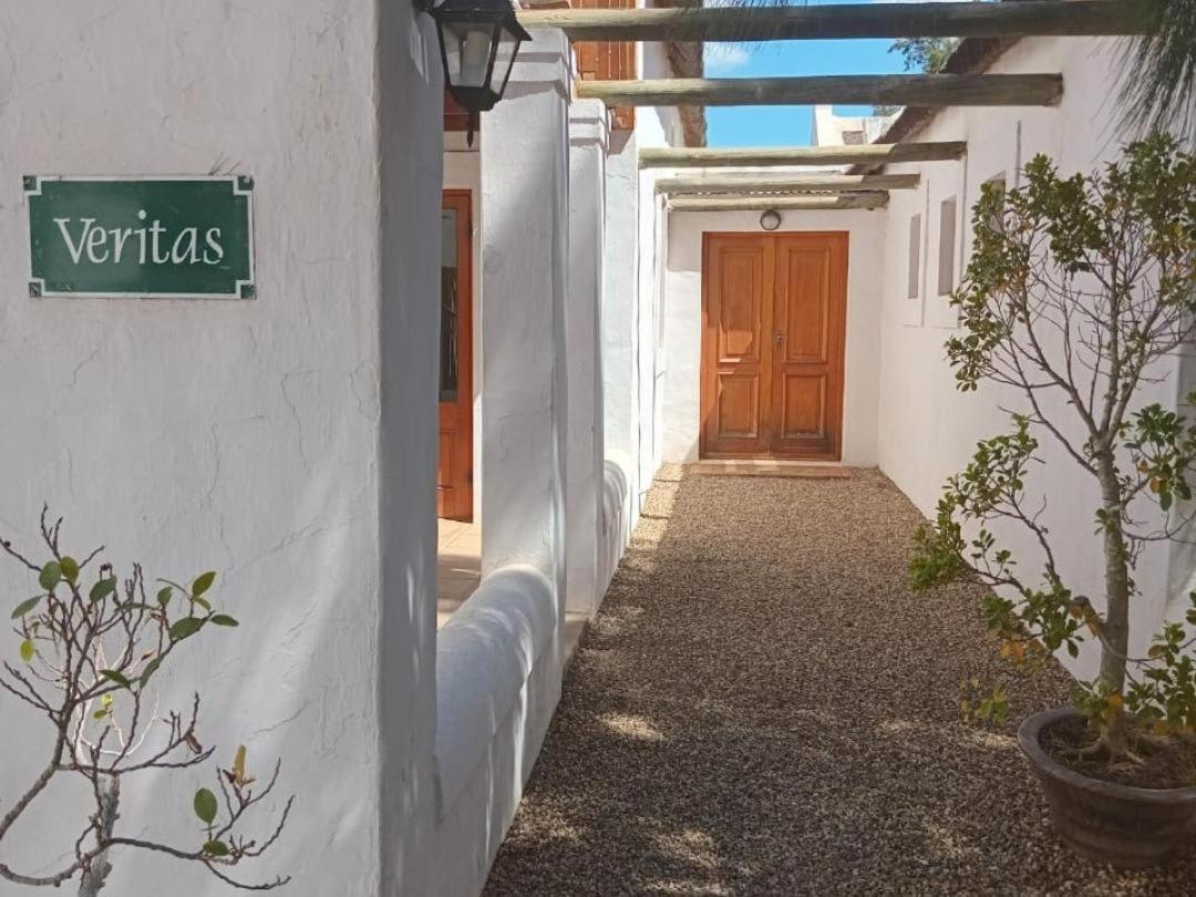 Temenos Retreat Hotel Макгрегор Стая снимка